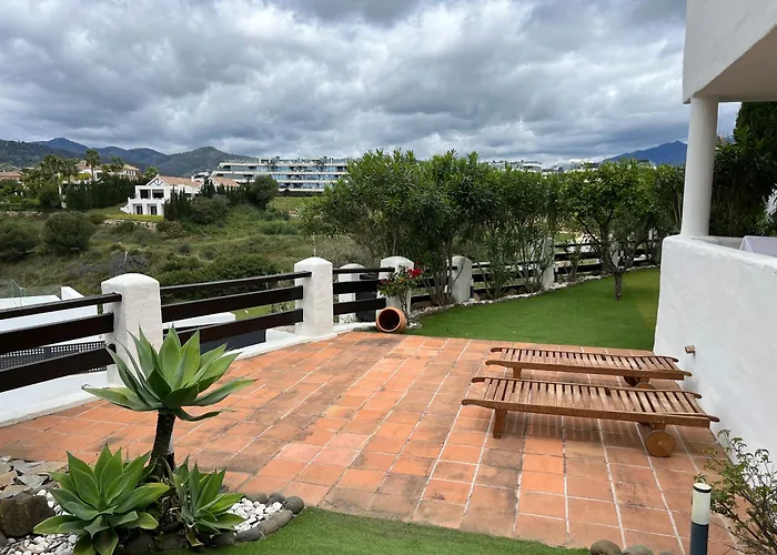 Luxurious And Spacious Apartment With A Private Garden And Solarium With Great Views In Estepona Area Marbella La Resina Country Golf