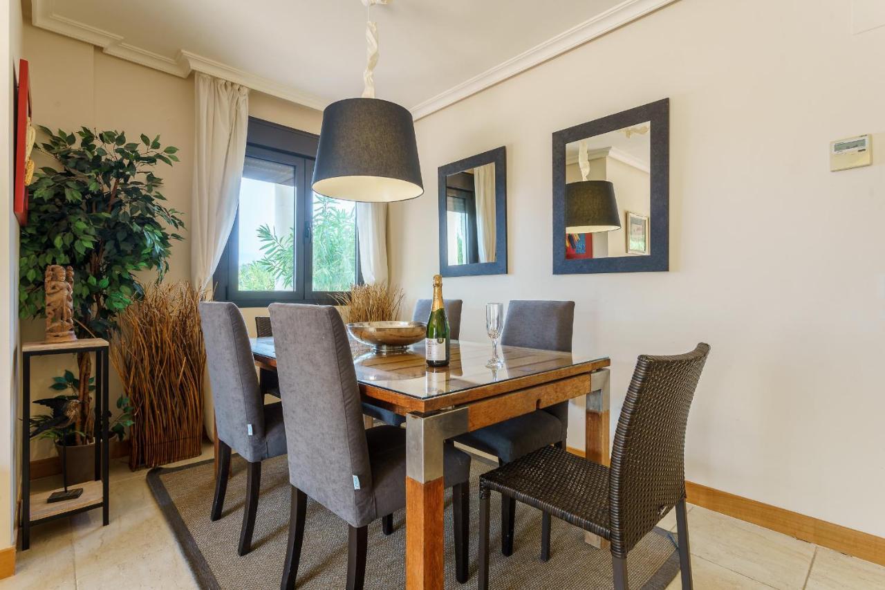 Apartamento Luxurious And Spacious With A Private Garden And Solarium With Great Views In Area Marbella La Resina Country Golf *